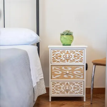 Theo House Apartment *