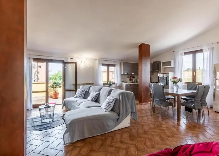 Apartment Theo House Siena