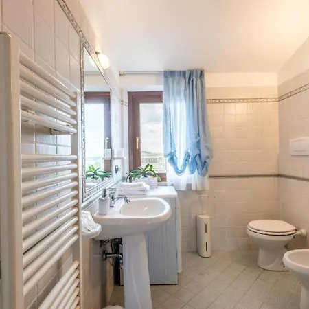 Theo House Сиена